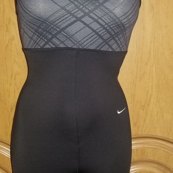 🔥HOST PICK🔥 NIKE JUMPSUIT RARE🥰 - Picture 4 of 10